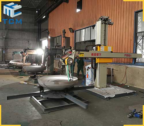 Automatic dished head polishing machine