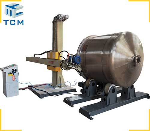 Steel tank automatic polishing machine