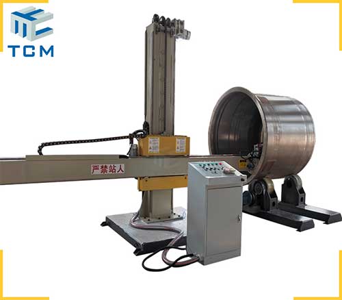 Steel tank automatic polishing machine