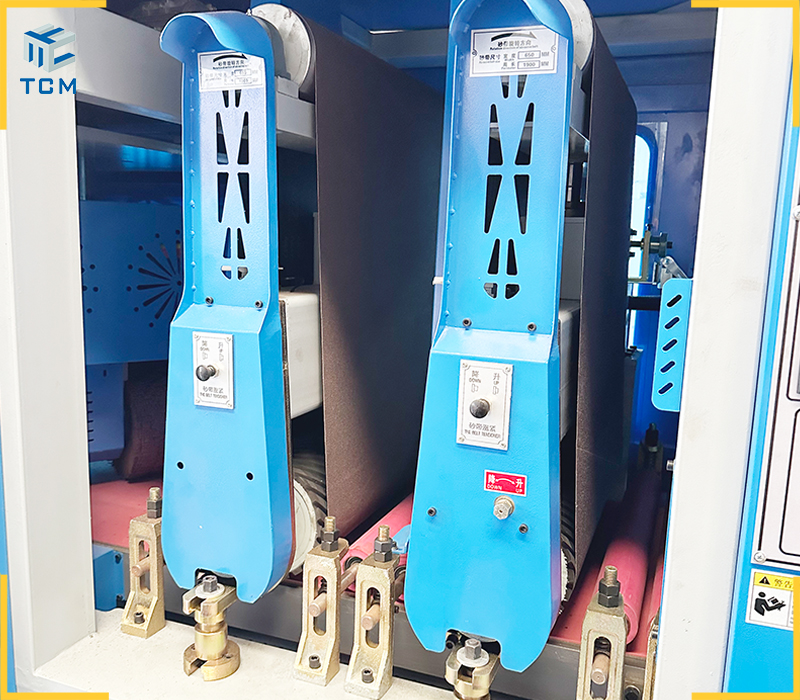 Metal sheets PLC automatic Sanding chamfering machine