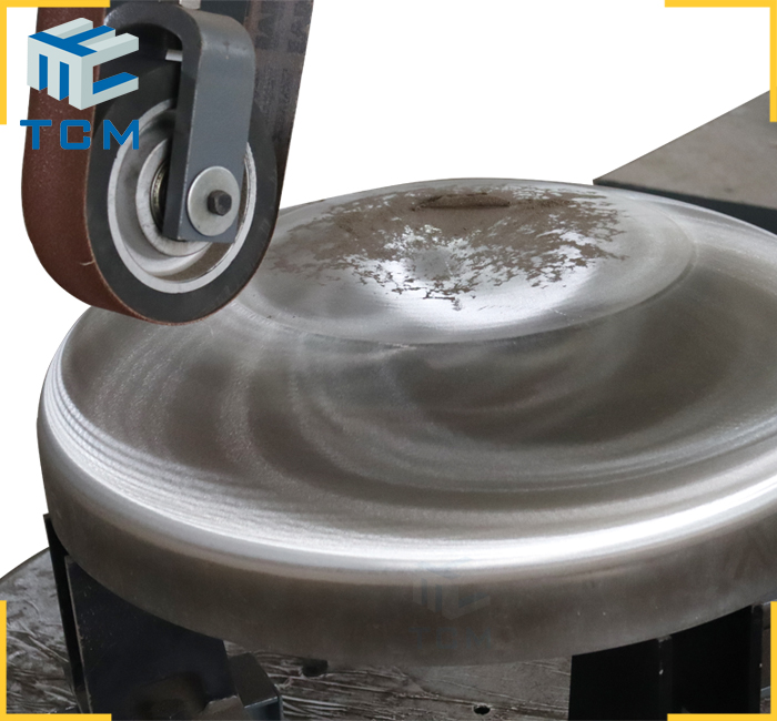Steel vessel head cylinder cap automatic polishing machine